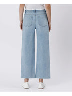 HR Wide Leg Light Wash