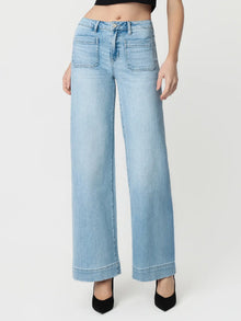 HR Light Washed Jeans